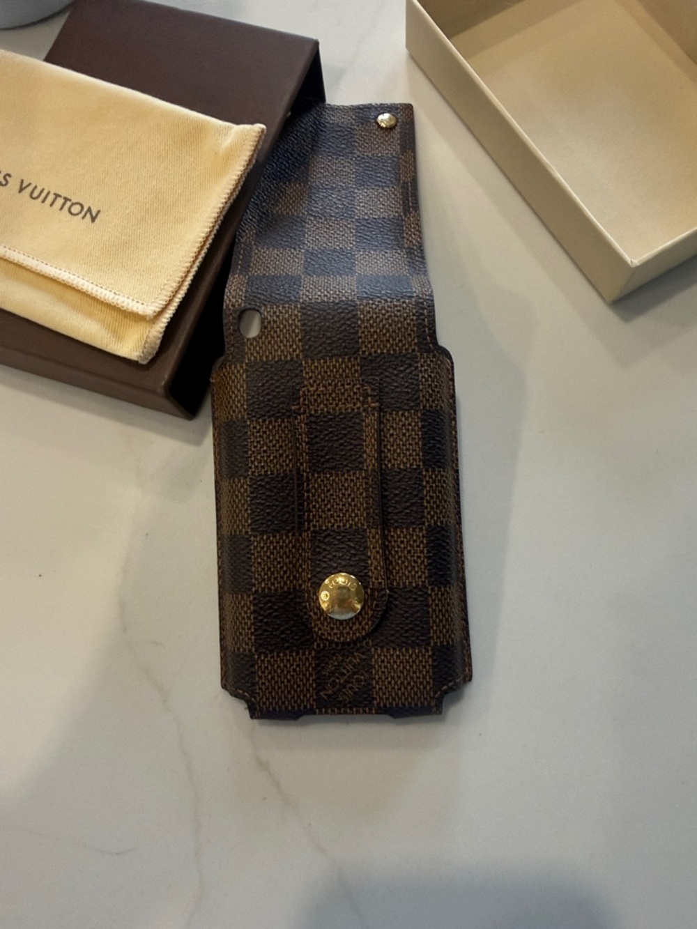 Louis Vuitton iPod case - Picture 3 of 3